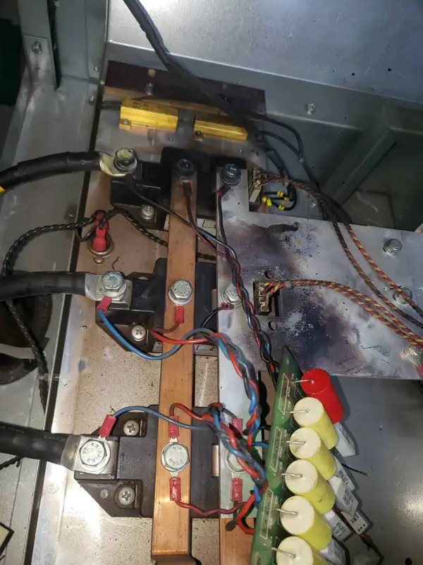 Power module and busbar connections inside an industrial cabinet